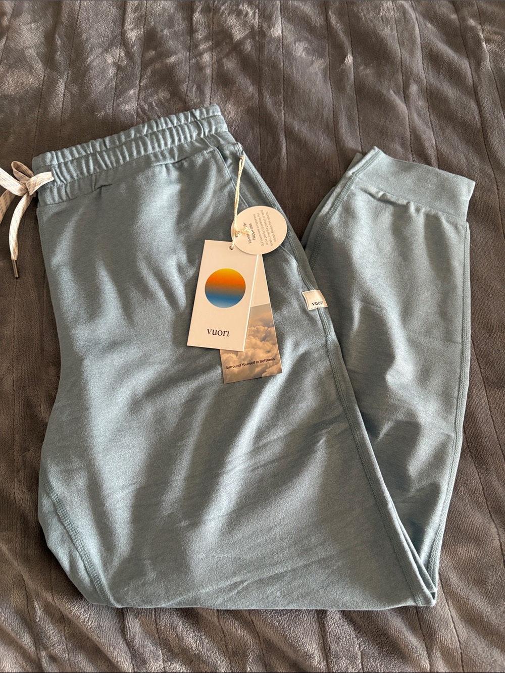 Vuori Heather Blue Drawstring Performance Joggers new!